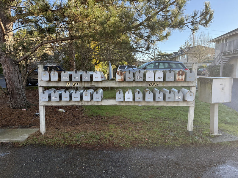 Replacing 28 Apartment Mailboxes With Cluster Box Units and Parcel Lockers