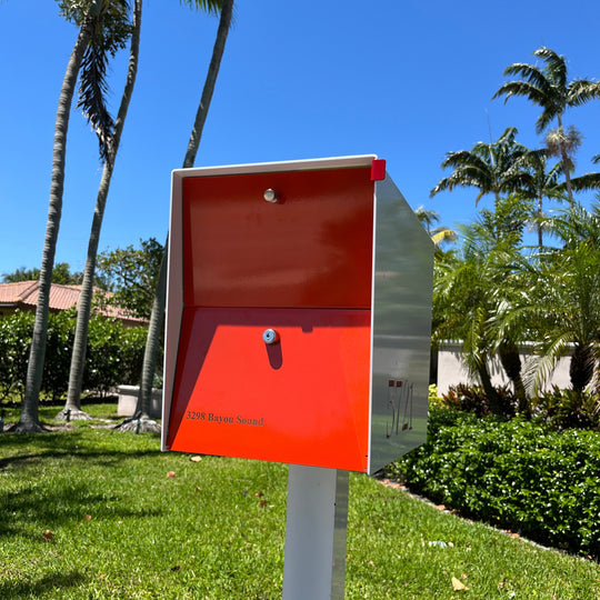 The Retrobox Locking Package Dropbox - White Exterior Color