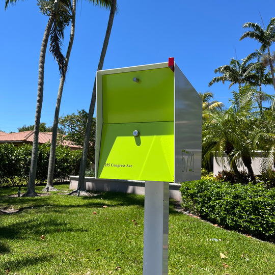 The Retrobox Locking Package Dropbox - White Exterior Color