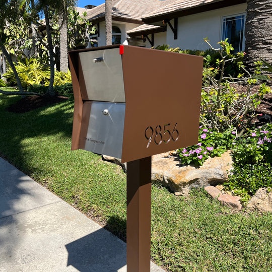 The Retrobox Locking Package Dropbox in - Coconut Exterior Color