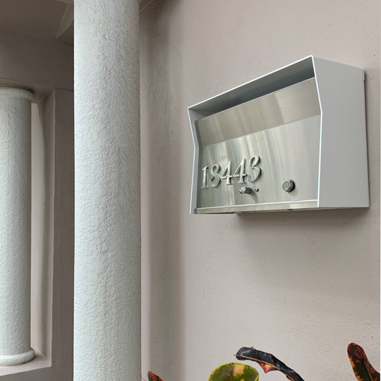 Locking Wall Mount Mailbox - White
