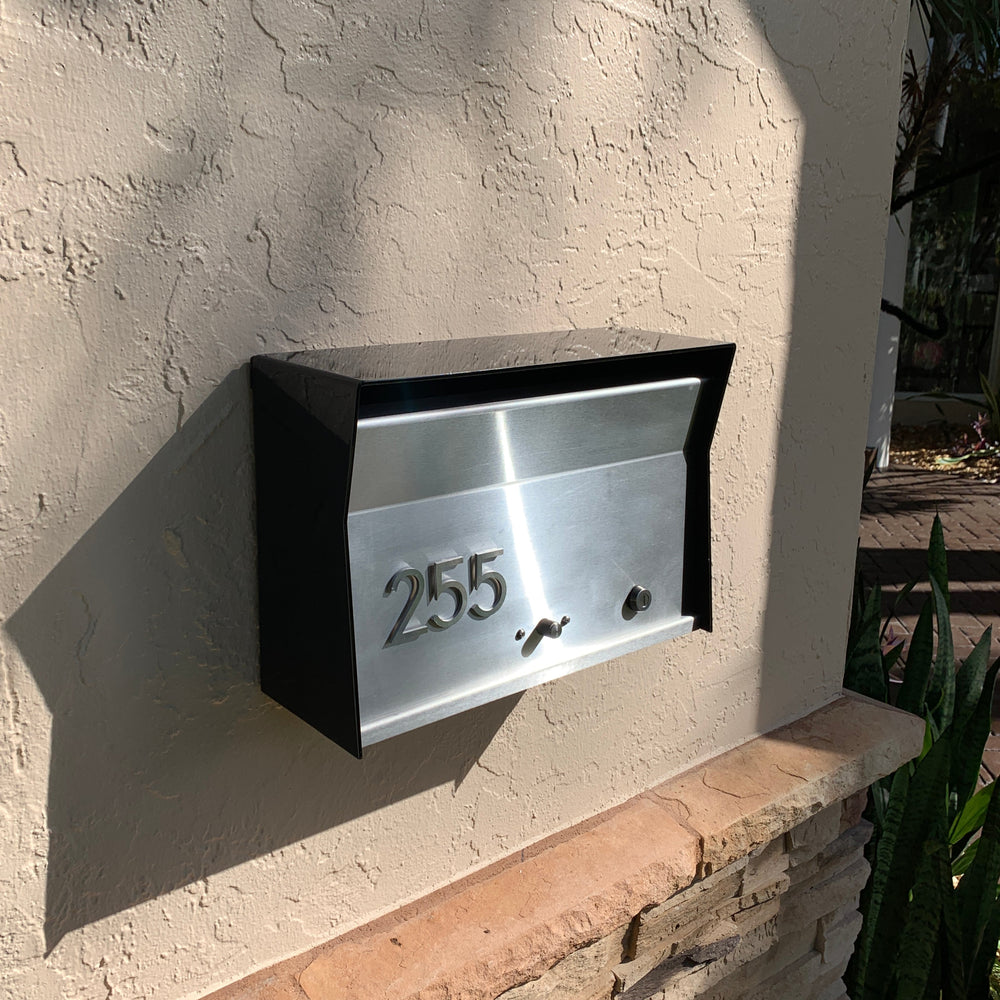 Locking Wall Mount Mailbox - Matte Black