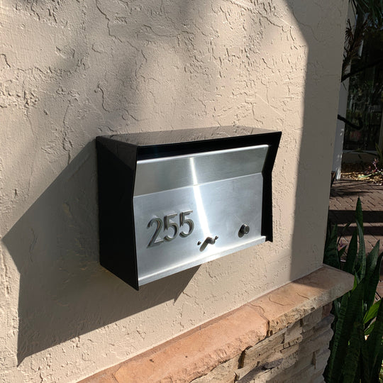 Locking Wall Mount Mailbox - Matte Black